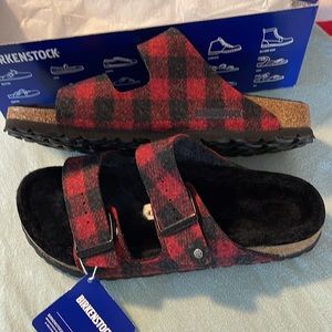 Birkenstock Arizona Shearling Wool Plaid Red EU size 40 narrow. NWT in box.